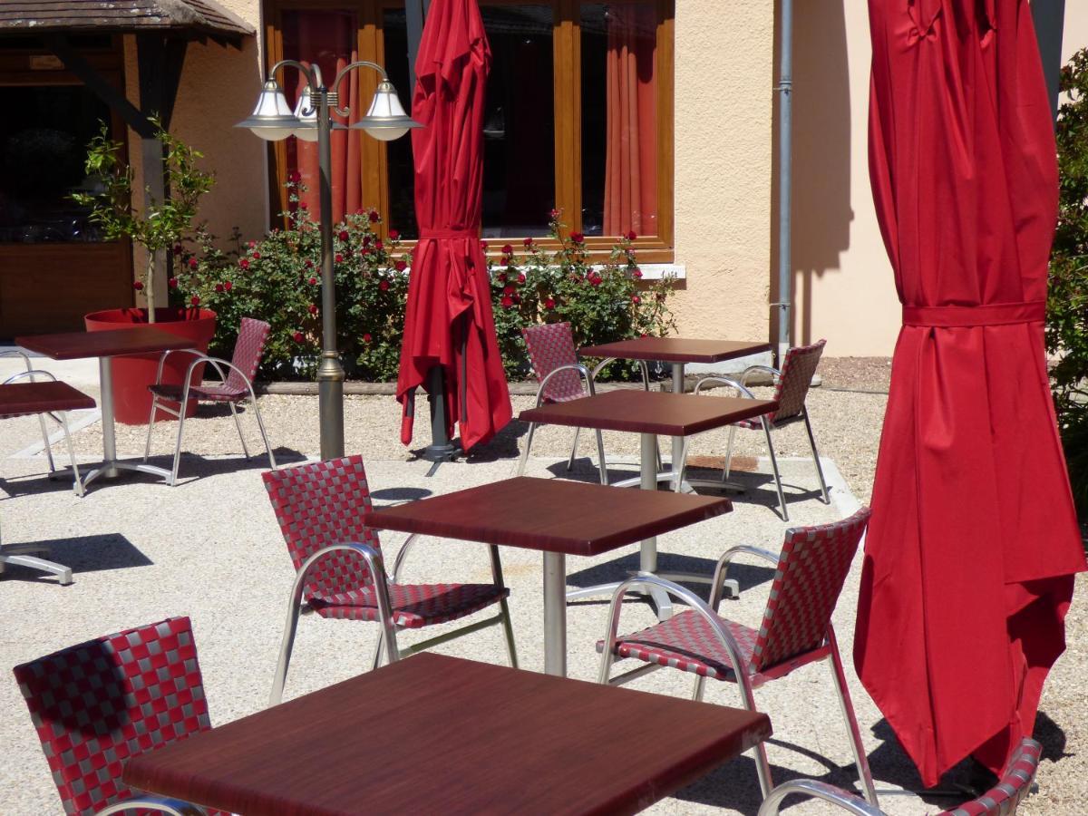 Le Chalet De La Foret Hotel 3 Etoiles Et Restaurant Vierzon Dış mekan fotoğraf