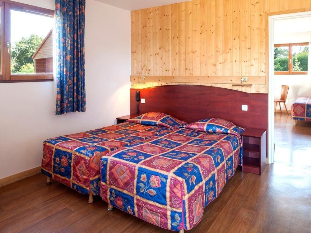 Le Chalet De La Foret Hotel 3 Etoiles Et Restaurant Vierzon Dış mekan fotoğraf