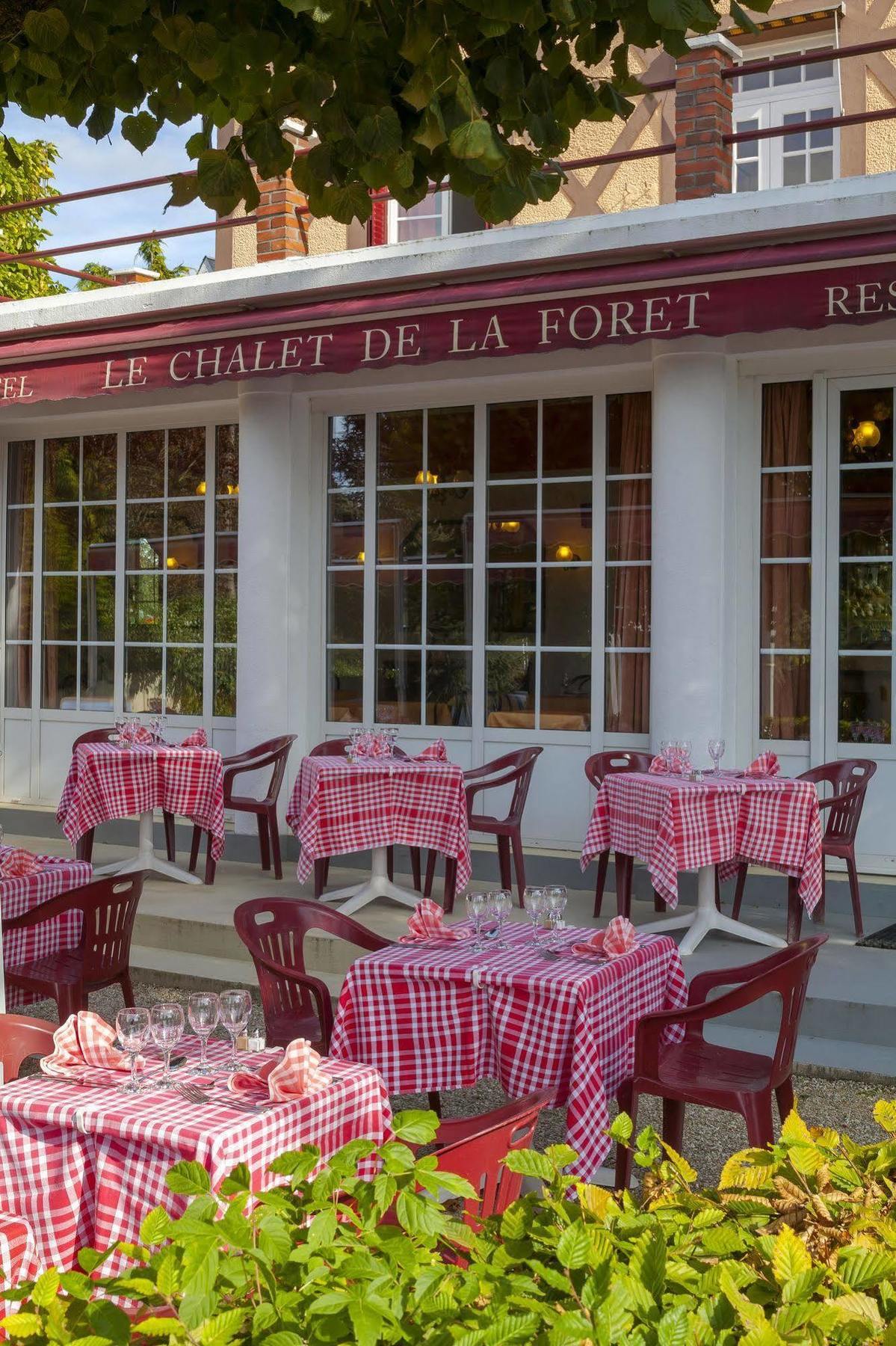 Le Chalet De La Foret Hotel 3 Etoiles Et Restaurant Vierzon Dış mekan fotoğraf